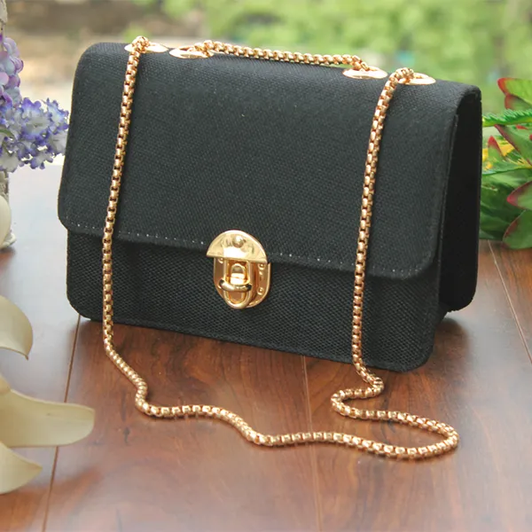 Black Fancy & Stylish Shoulder Bag for women