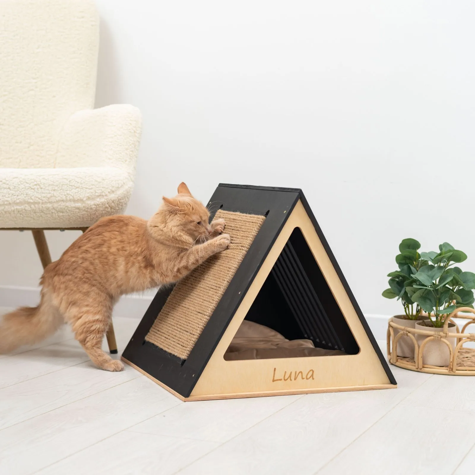 Stylish Wooden Cat Houses - Black