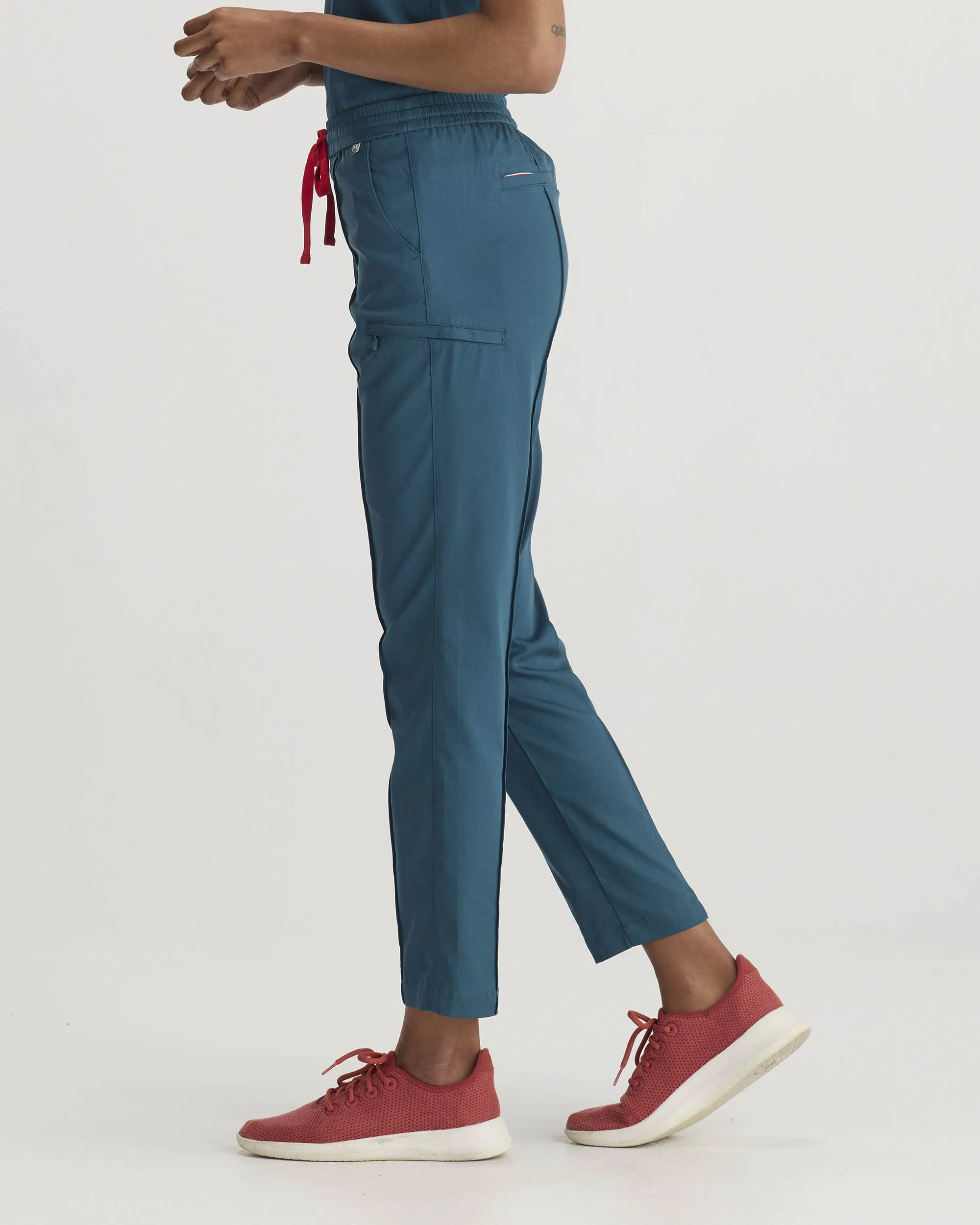 TENCEL™ Sicily‎ ‎ Pintuck Tapered Scrub Pants